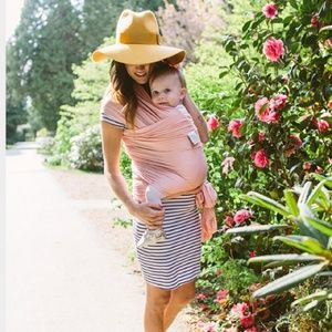 Solly Baby Wrap in Swiss Dot Blush Pink